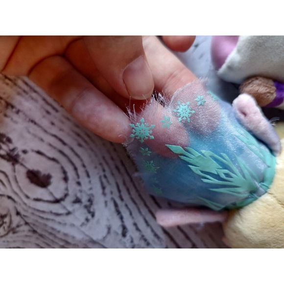 Hallmark Itty Bittys 3 DISNEY PRINCESSES BELL Cinderella Elsa And Doc Mcstuffins - Picture 4 of 8